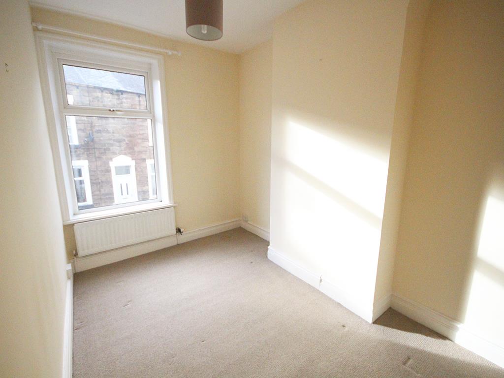 3 bedroom terraced house To Let in Barnoldswick - IMG_1489.jpg